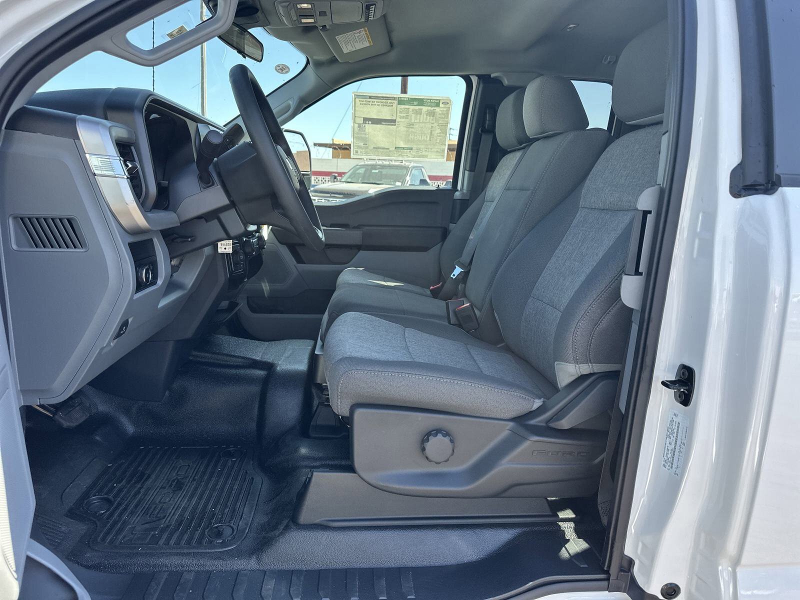 2025 Ford F-550 XL photo 20