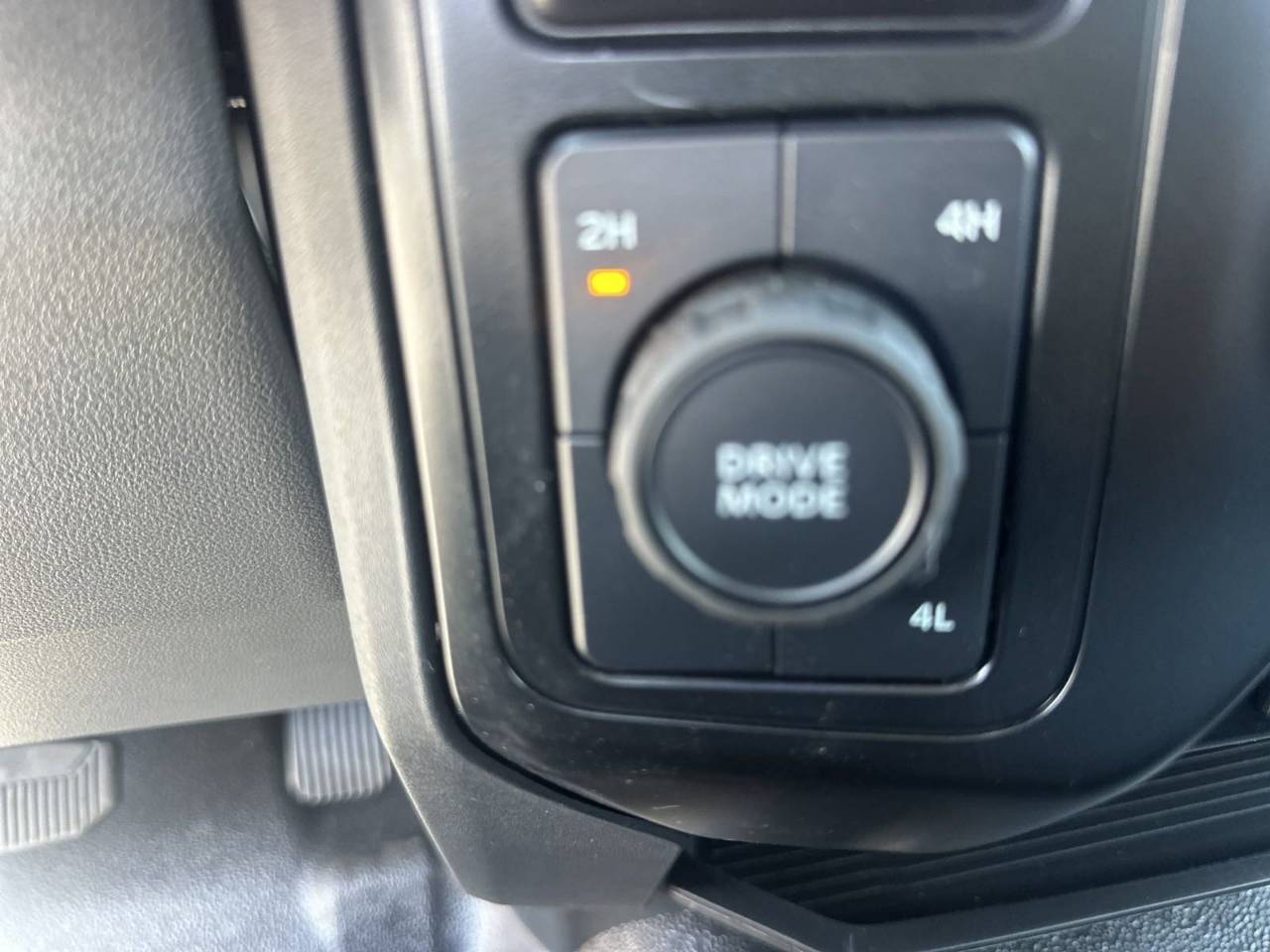 2025 Ford F-550 Super Duty Chassis Cab XL - Photo 29