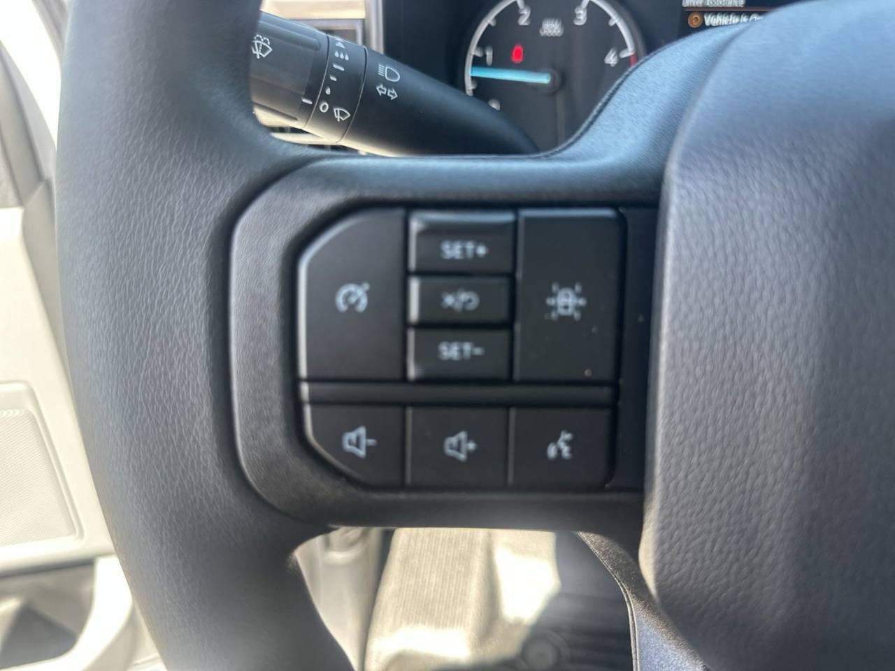 2025 Ford F-550 Super Duty Chassis Cab XL - Photo 35