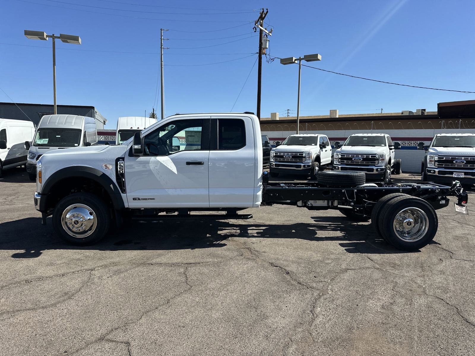 2025 Ford F-550 XL photo 4