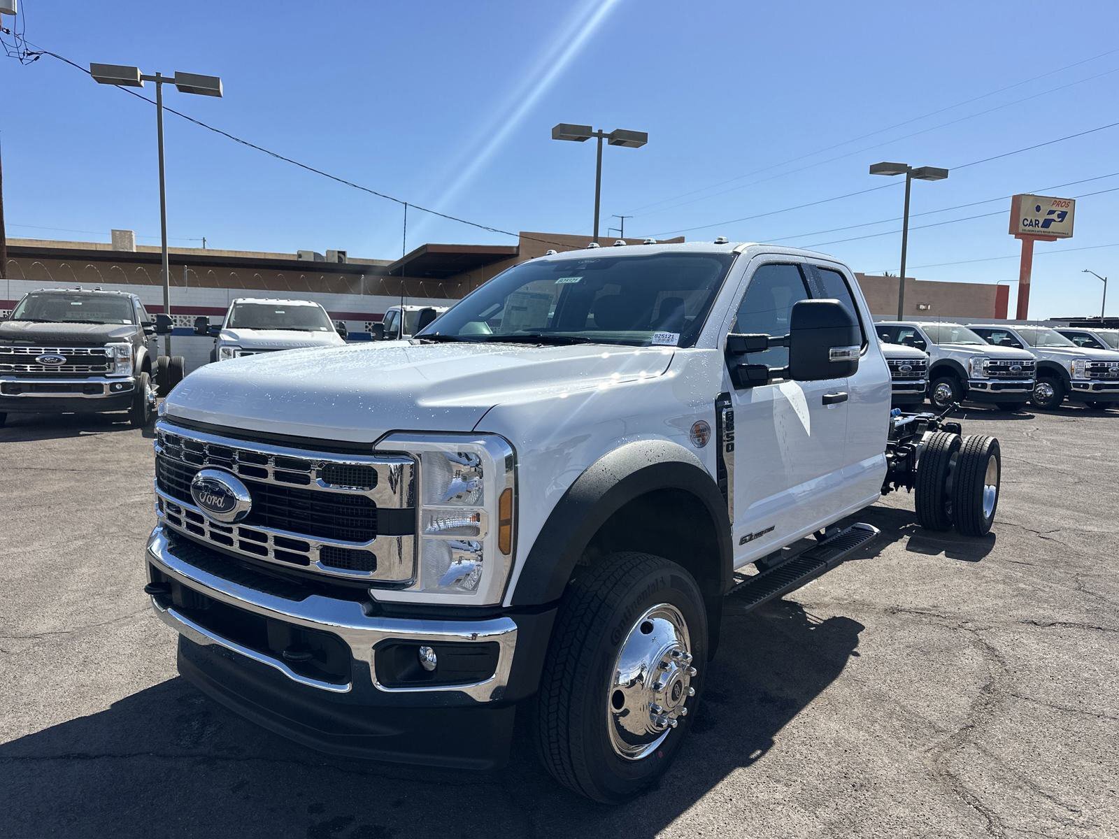 2025 Ford F-550 XL photo 5