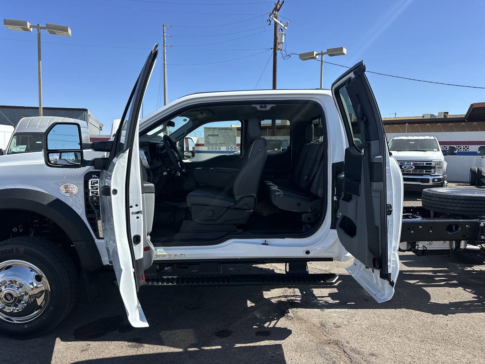 2025 Ford F-550 XL photo 23