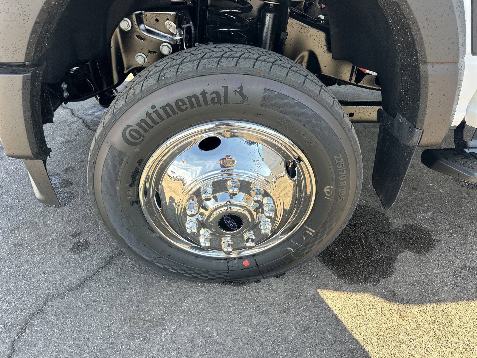 2025 Ford F-550 XL photo 30