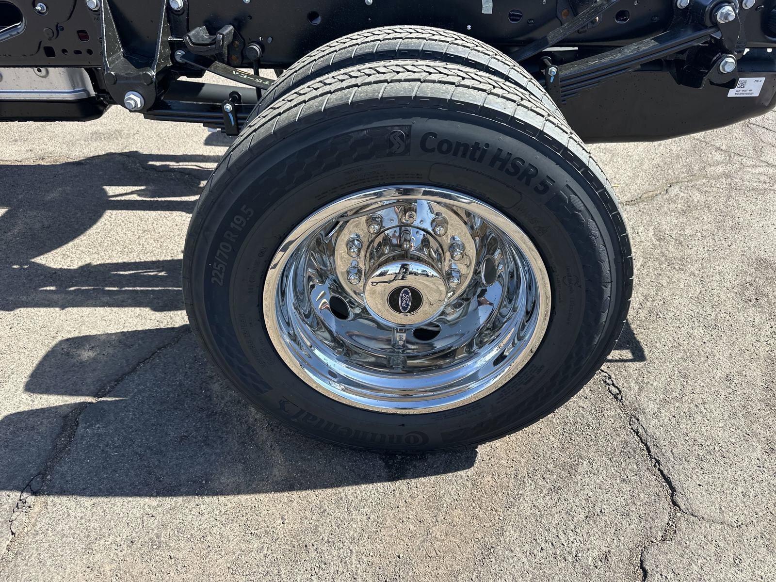 2025 Ford F-550 XL photo 32
