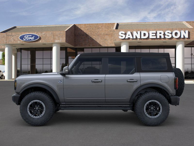2024 Ford Bronco Outer Banks photo 3