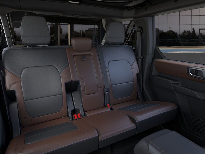 2024 Ford Bronco Outer Banks photo 11