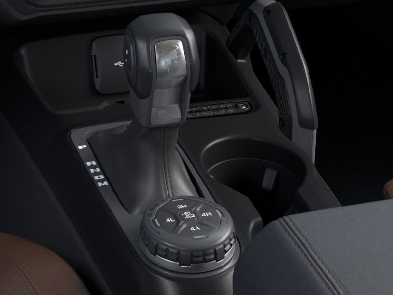 2024 Ford Bronco Outer Banks photo 17