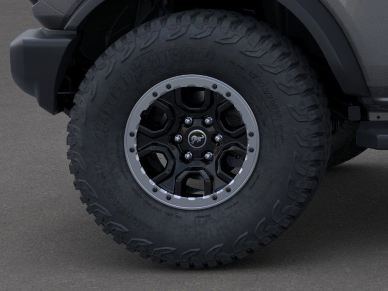 2024 Ford Bronco Outer Banks photo 21