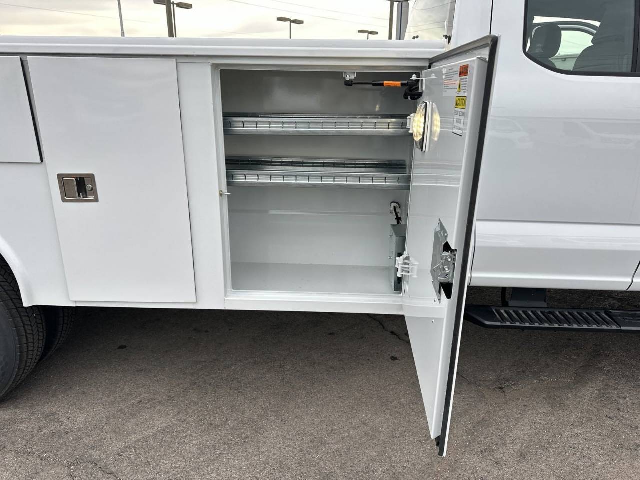 2024 Ford F-550 Super Duty Chassis Cab XL - Photo 7