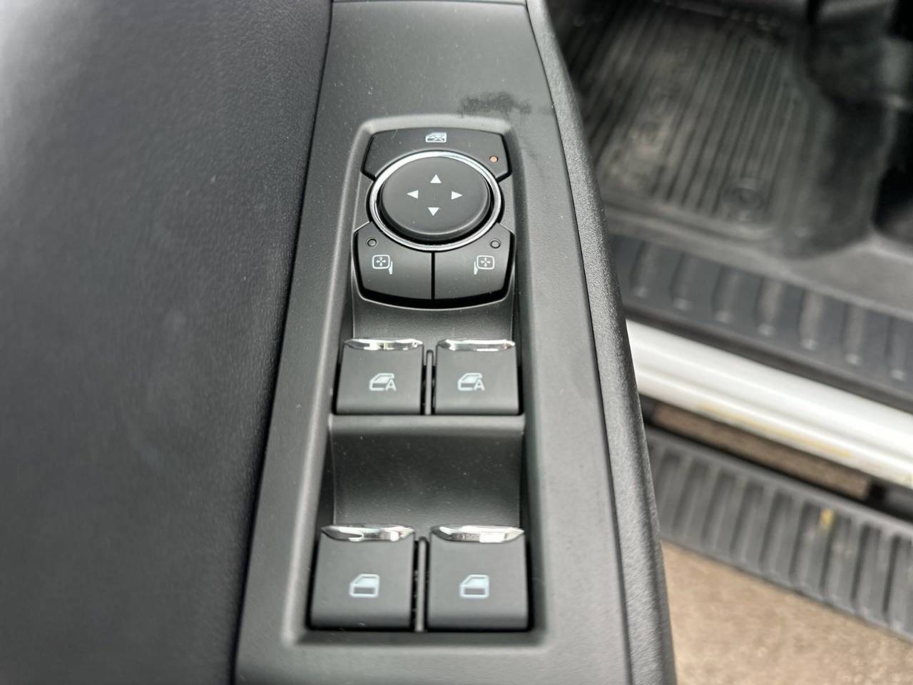 2024 Ford F-550 Super Duty Chassis Cab XL - Photo 17