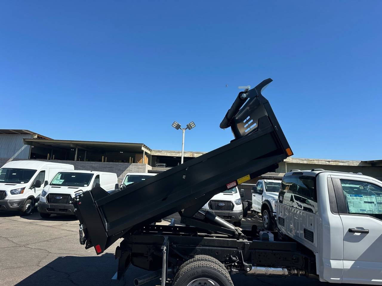 2025 Ford F-550 Super Duty Chassis Cab XL - Photo 7
