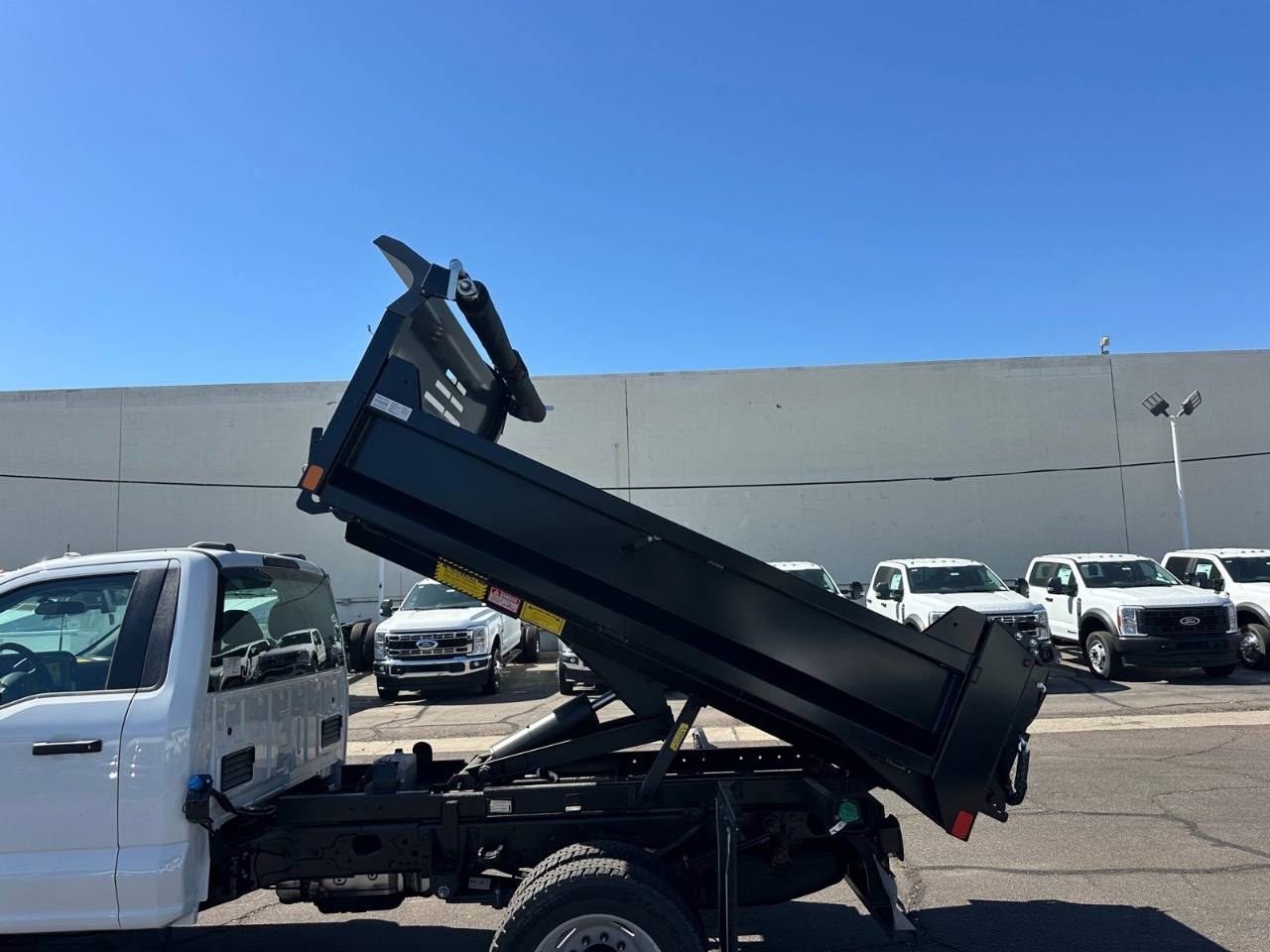 2025 Ford F-550 Super Duty Chassis Cab XL - Photo 9