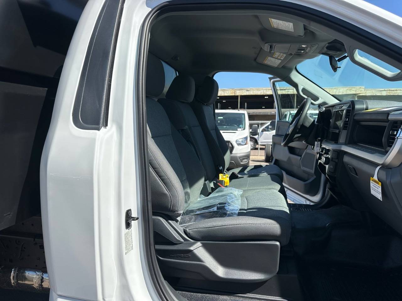 2025 Ford F-550 Super Duty Chassis Cab XL - Photo 18
