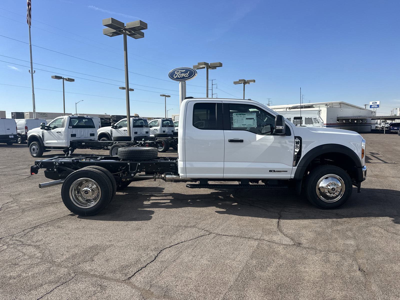 2025 Ford F-550 XL photo 2