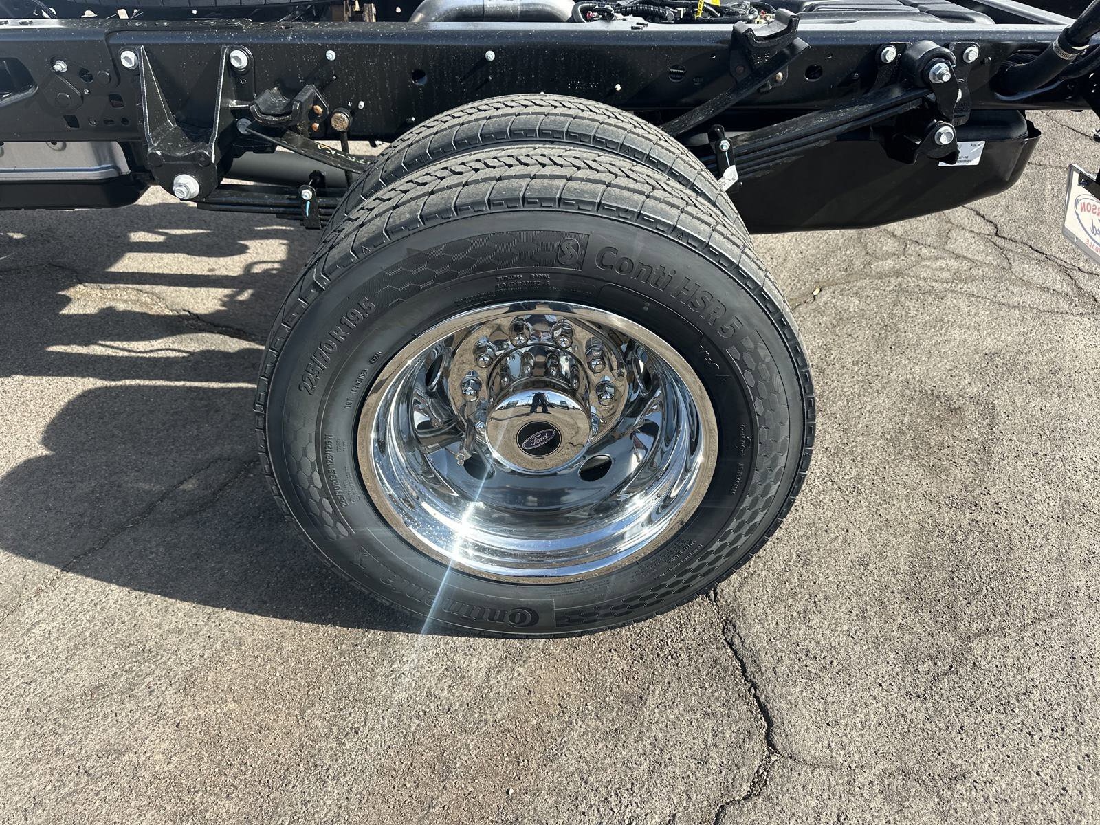 2025 Ford F-550 XL photo 30