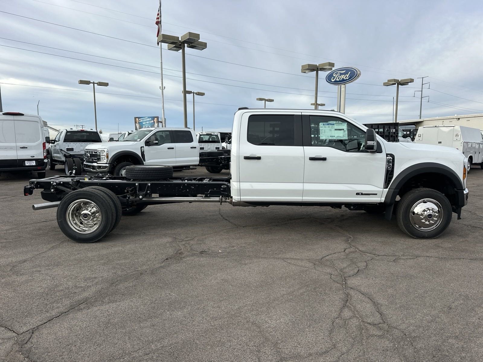2024 Ford F-550 XL photo 2