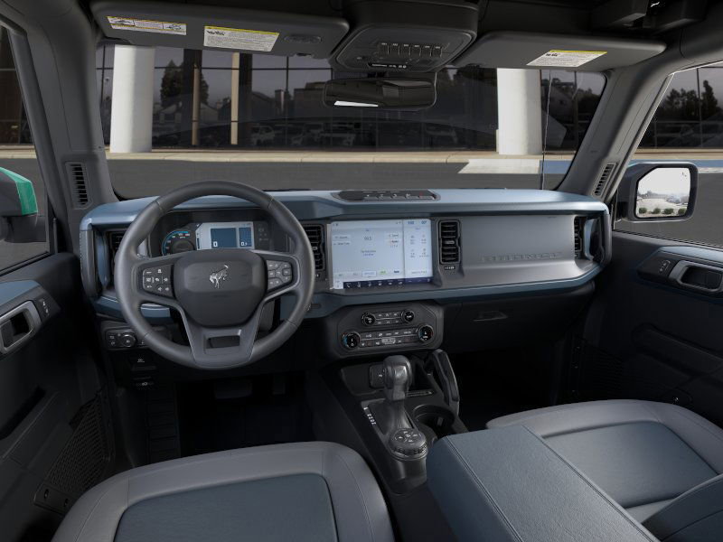 2024 Ford Bronco Outer Banks photo 9