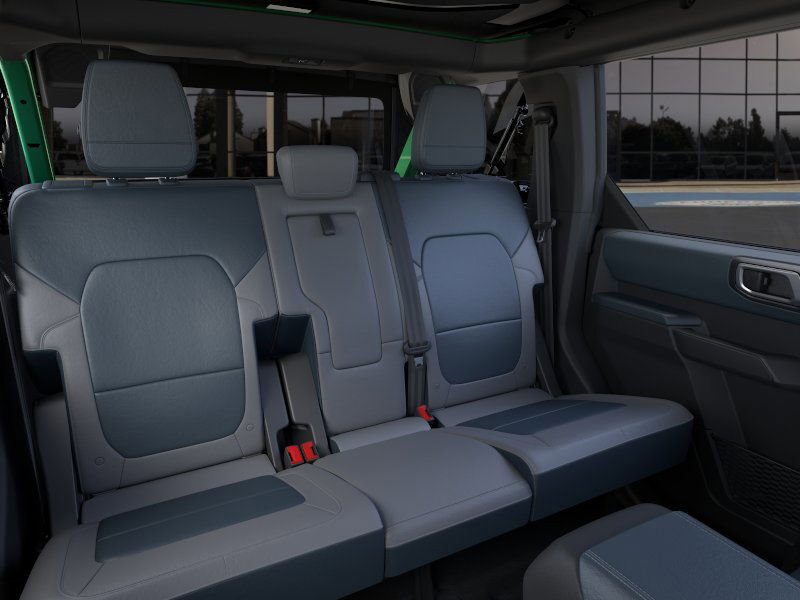 2024 Ford Bronco Outer Banks photo 11