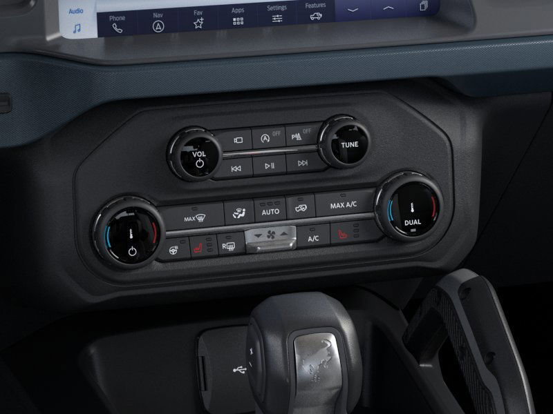 2024 Ford Bronco Outer Banks photo 16