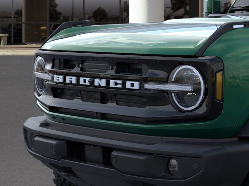 2024 Ford Bronco Outer Banks photo 18