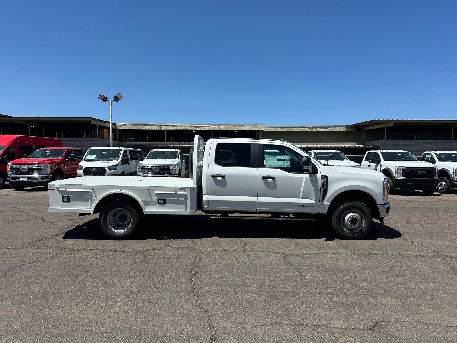 2025 Ford F-350 XL photo 2