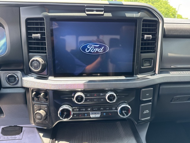 2025 Ford F-350 photo 7