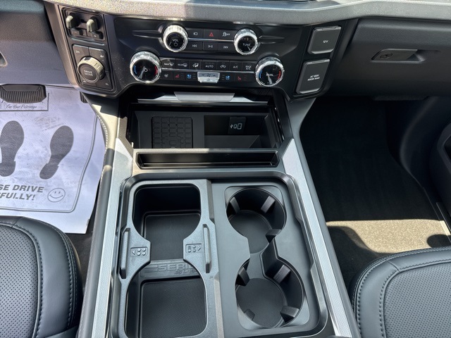 2025 Ford F-350 photo 9