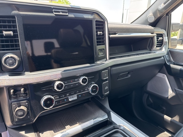 2025 Ford F-350 photo 10