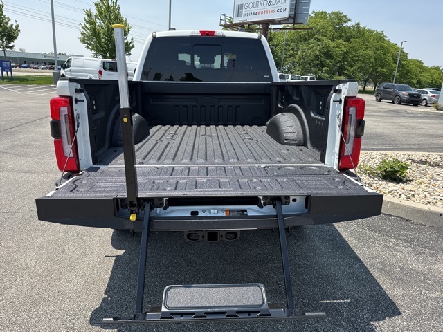 2025 Ford F-350 photo 21