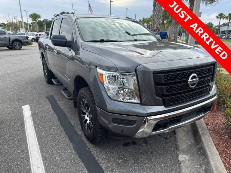 2021 Nissan Titan SV