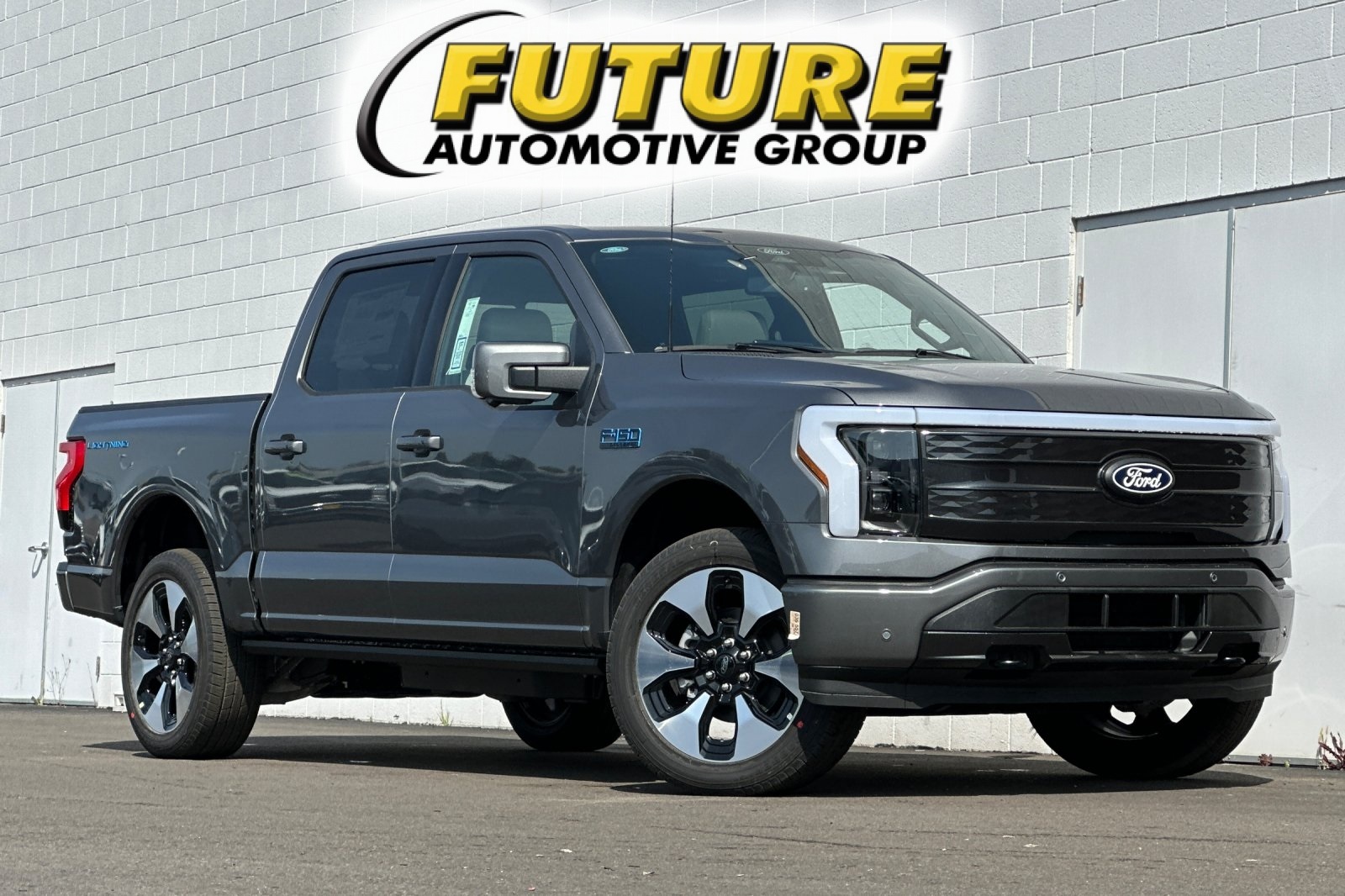 2025 Ford F-150 Lightning Platinum