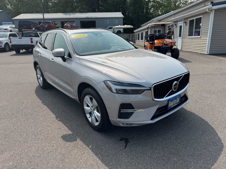 2022 Volvo XC60 Momentum