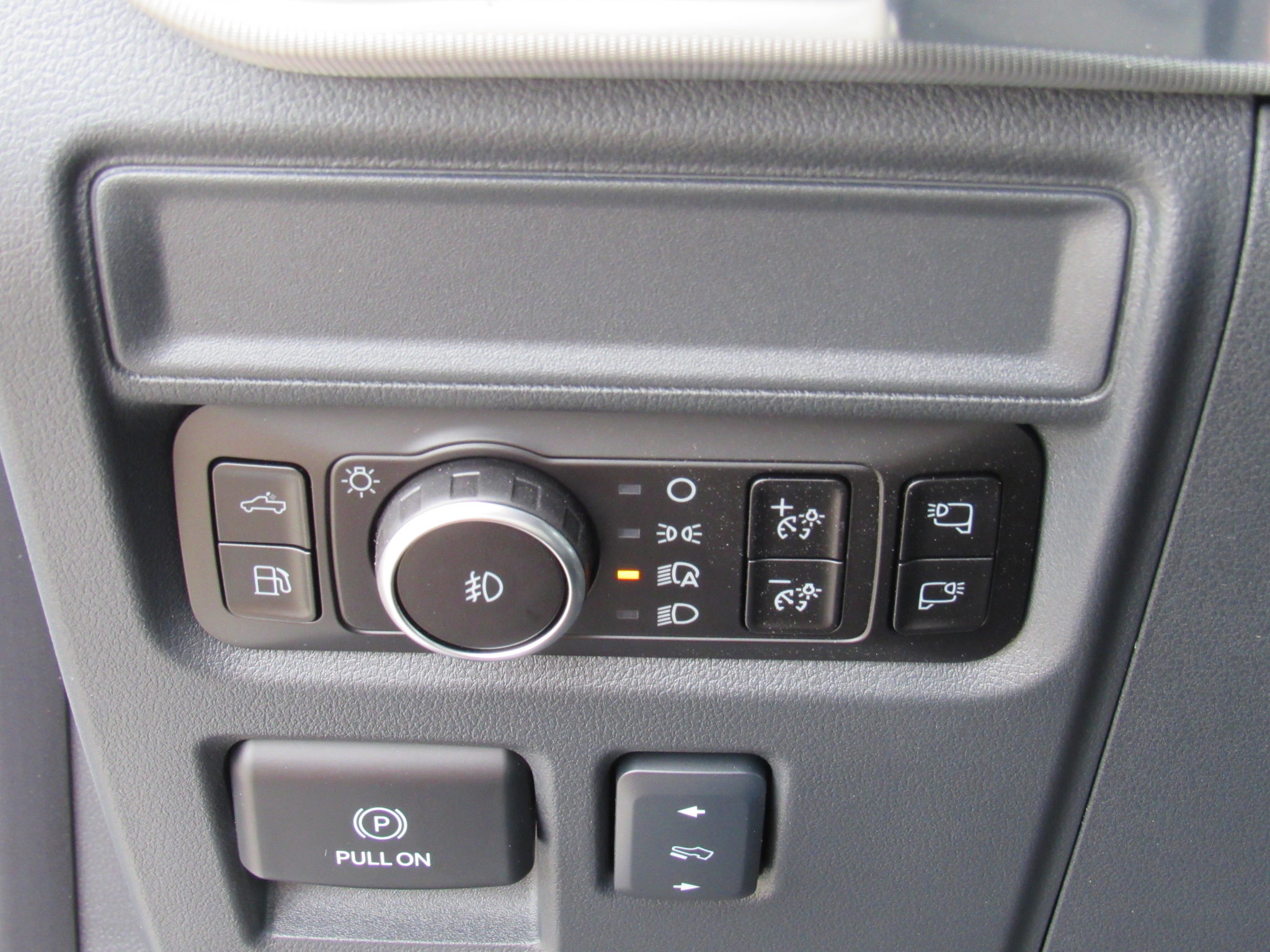 2025 Ford F-150 Lariat photo 21