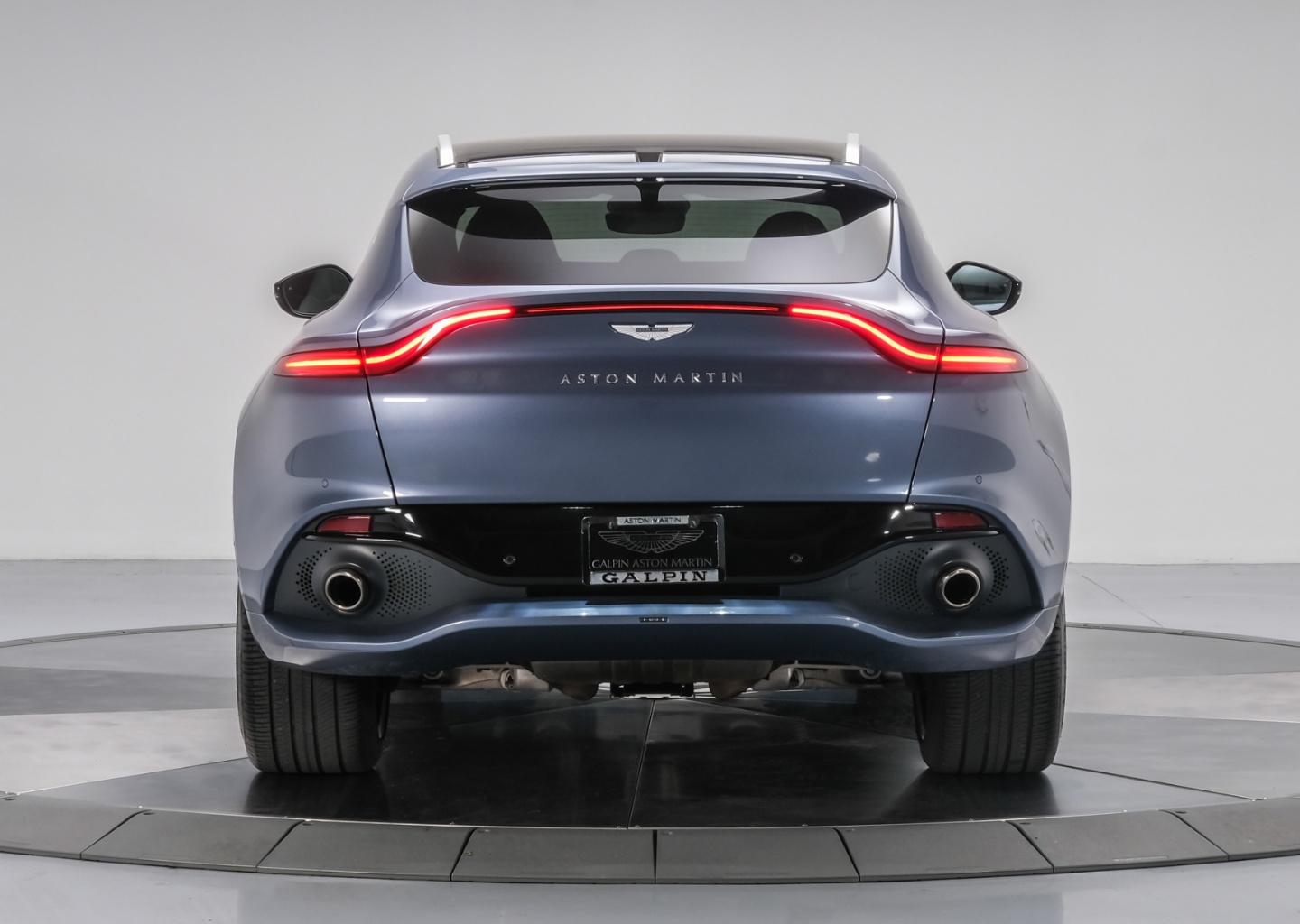 2022 Aston Martin DBX Base - Photo 14