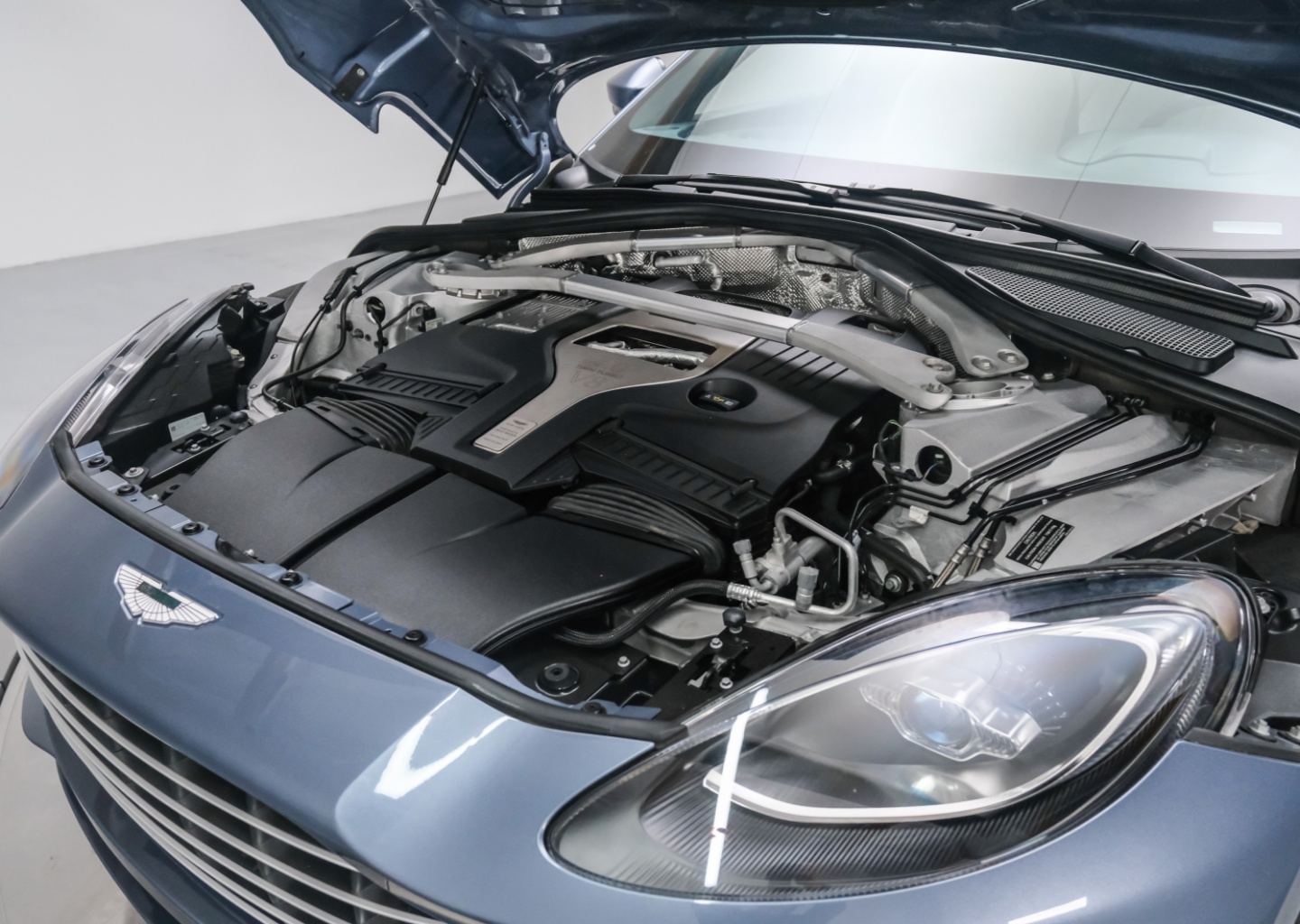 2022 Aston Martin DBX Base - Photo 26