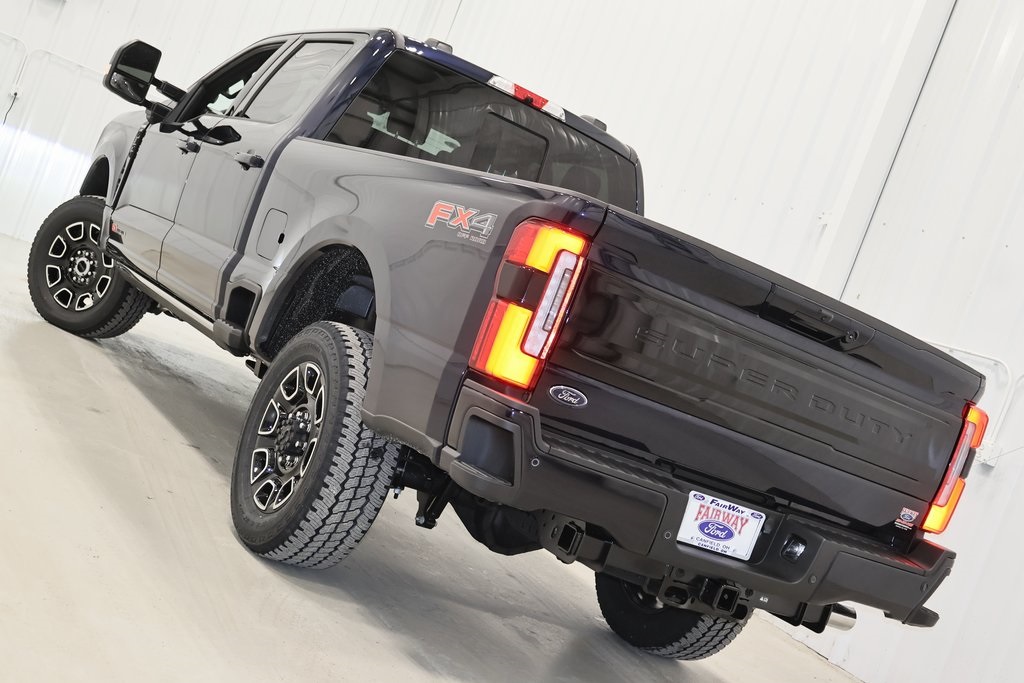 2025 Ford F-350 photo 30