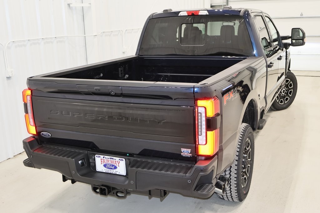 2025 Ford F-350 photo 35