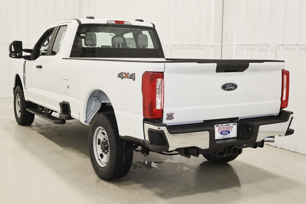 2025 Ford F-350 photo 6