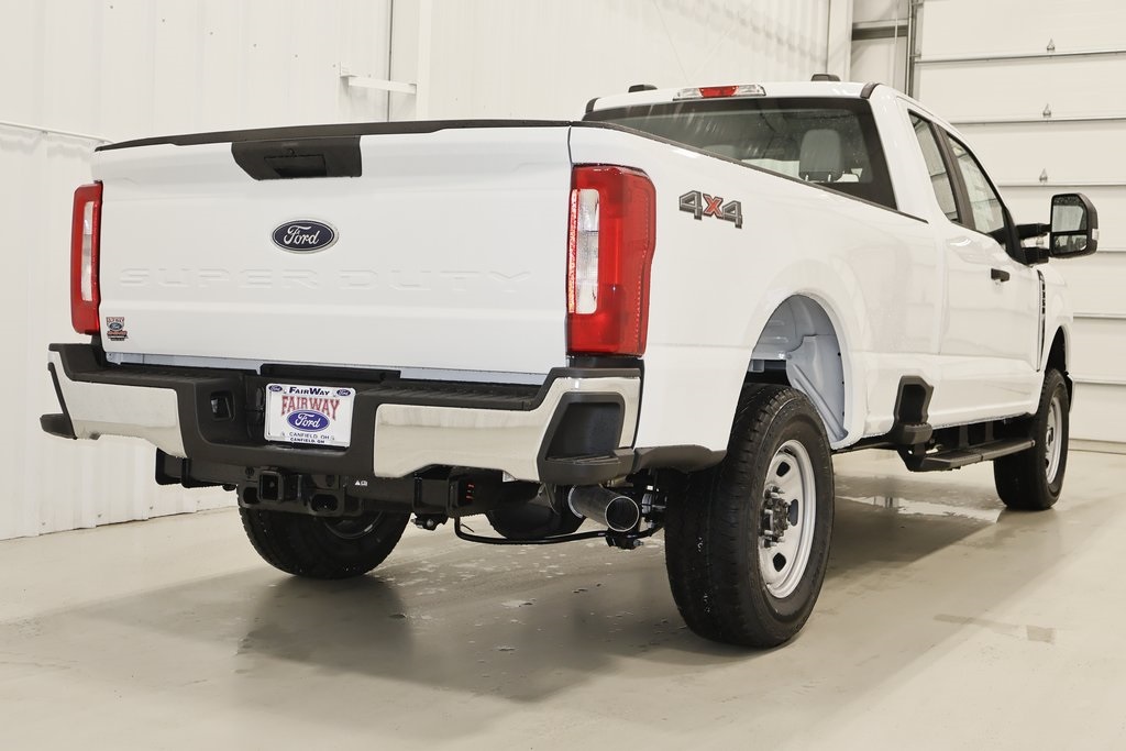 2025 Ford F-350 photo 8