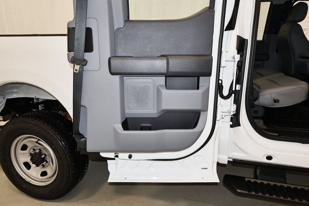 2025 Ford F-350 photo 13