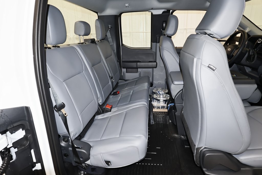 2025 Ford F-350 photo 14