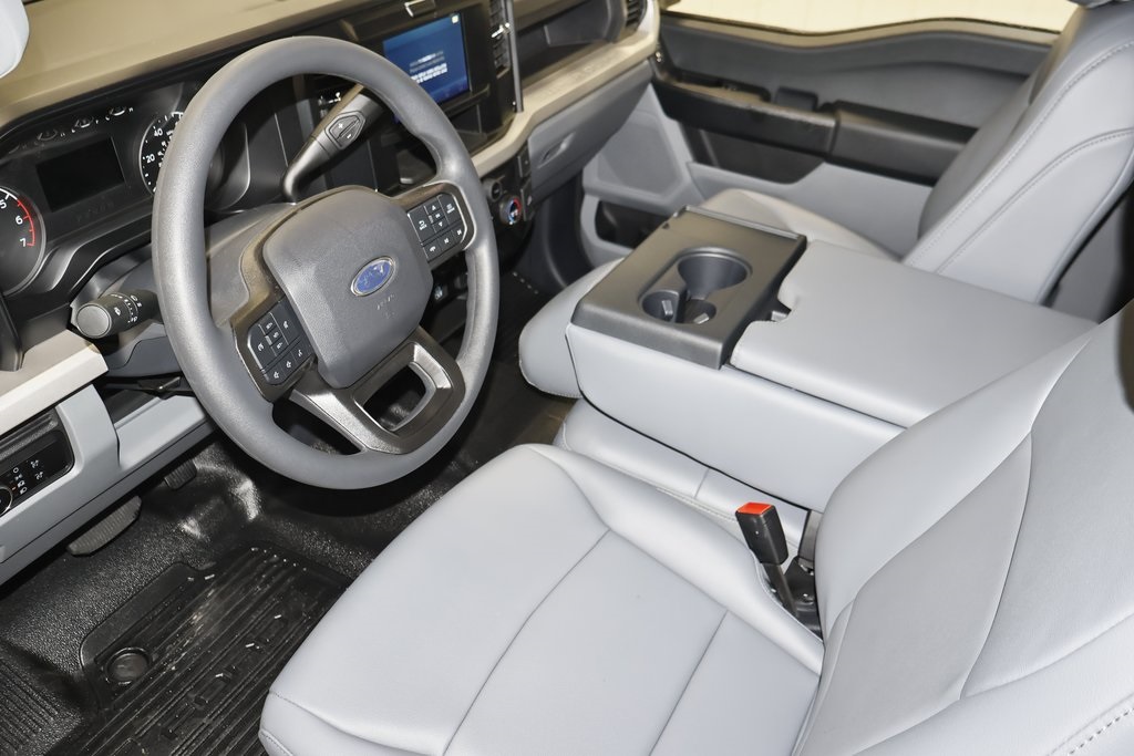 2025 Ford F-350 photo 23