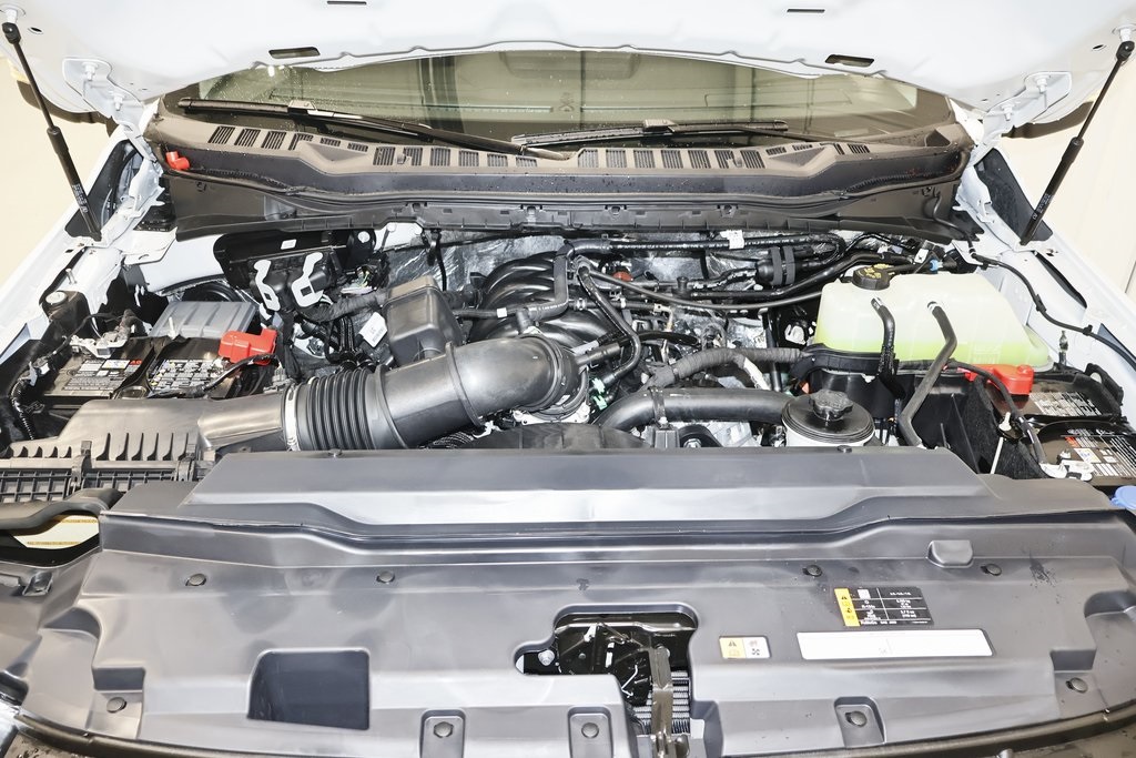 2025 Ford F-350 photo 28