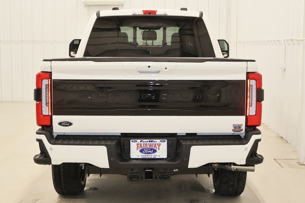 2025 Ford F-350 photo 4