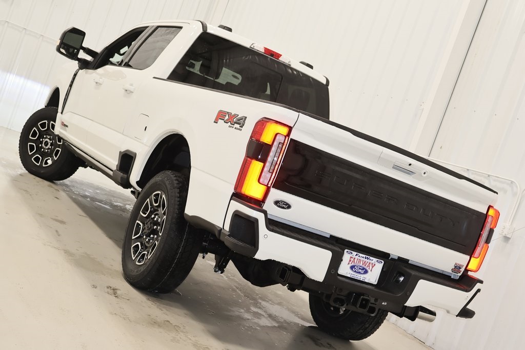 2025 Ford F-350 photo 30