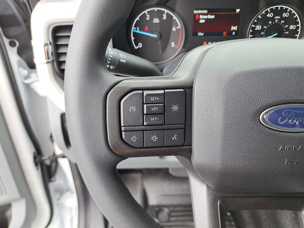 2025 Ford F-550 photo 20