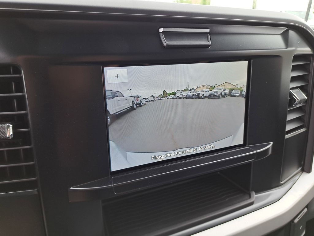 2025 Ford F-350 photo 25
