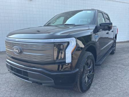 2025 Ford F-150 Lightning LARIAT