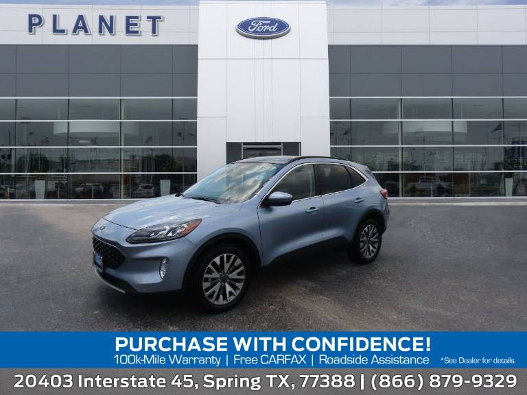 2022 Ford Escape Titanium AWD