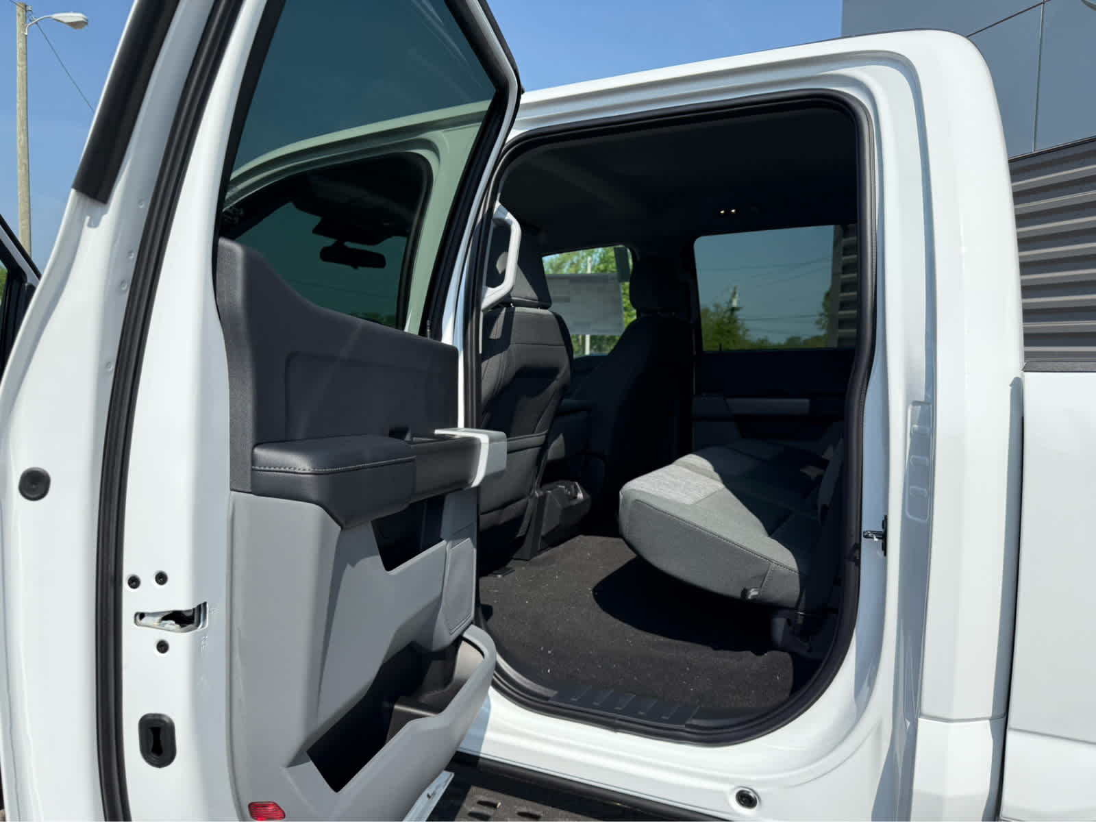 2025 Ford F-350 XLT photo 18